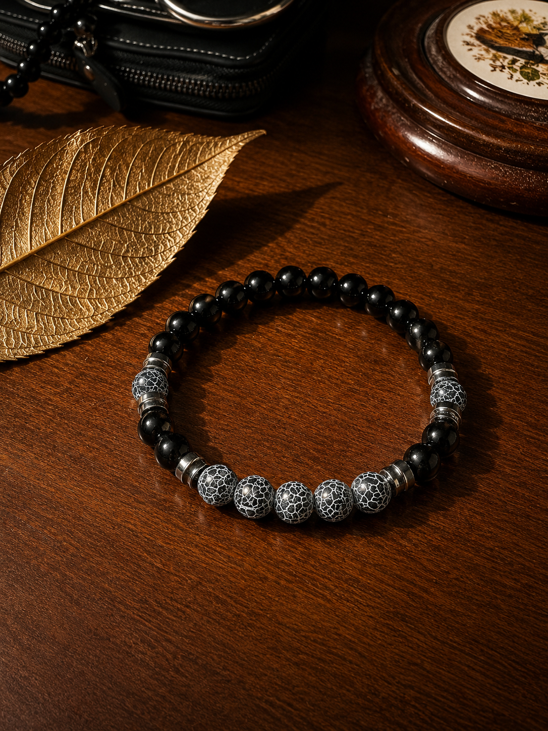 Blue Crackle Agate & Black Onyx Bracelet – 19 cm
