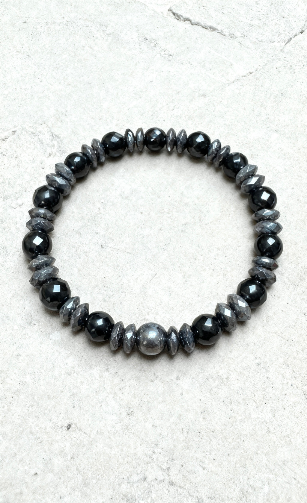 Black Onyx & Hematite Bracelet – 19 cm | Minimal Men’s Beaded Bracelet